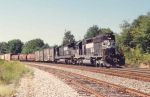 SD40-2 lead train leaves Greenville